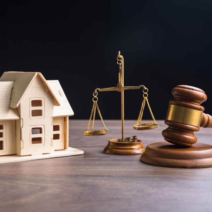 Hukum Pertanahan & Properti
